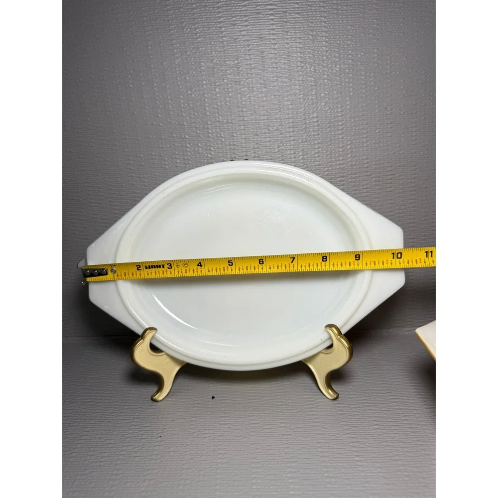 Vintage Pyrex Butterfly Gold 043 Oval Casserole Dish with Lid 1.5 Quart Yellow
